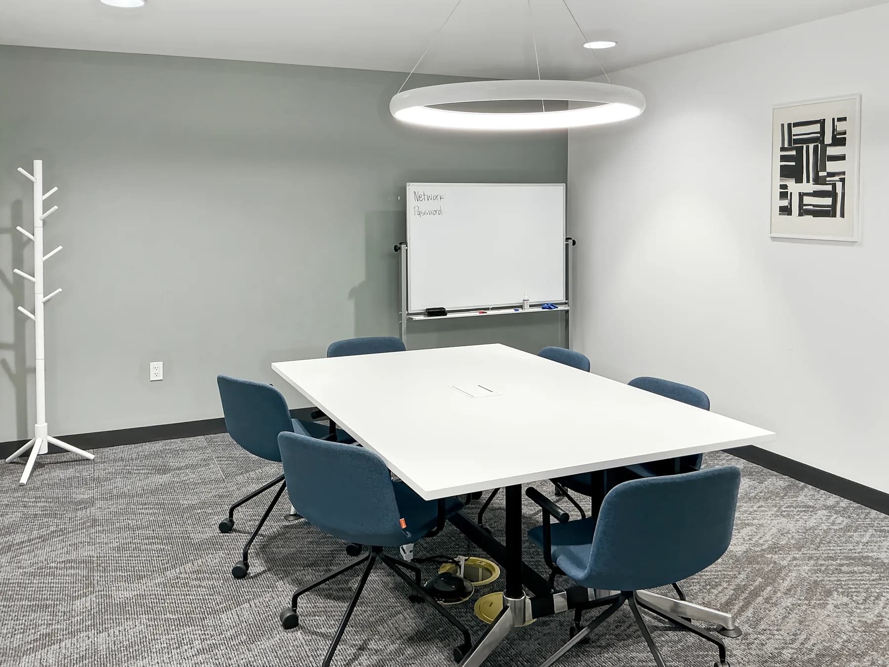 Regus East Carson